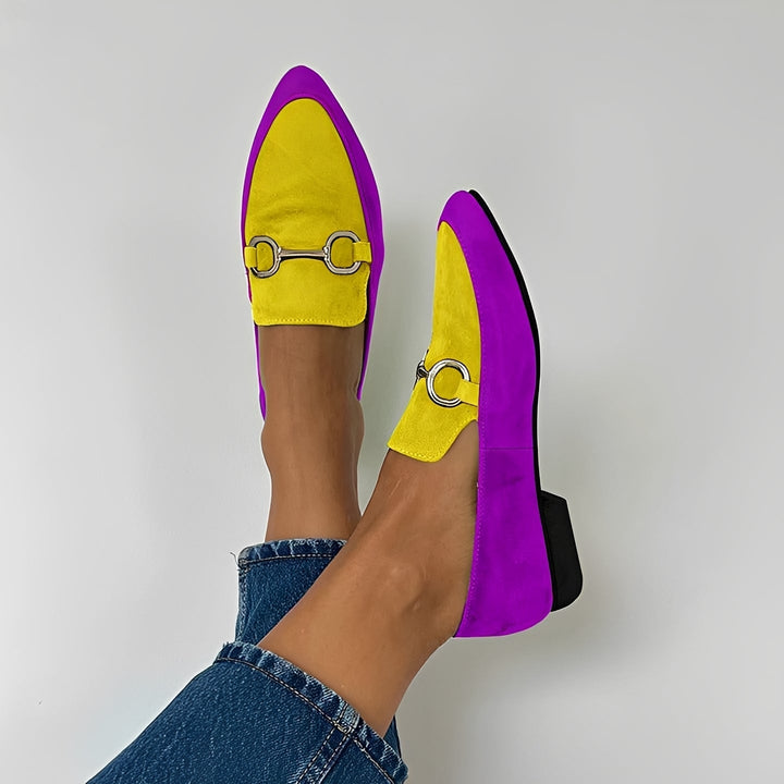 Kolorowe mokasyny damskie z czubkiem, idealne na lato. Stylowe i modne buty damskie.