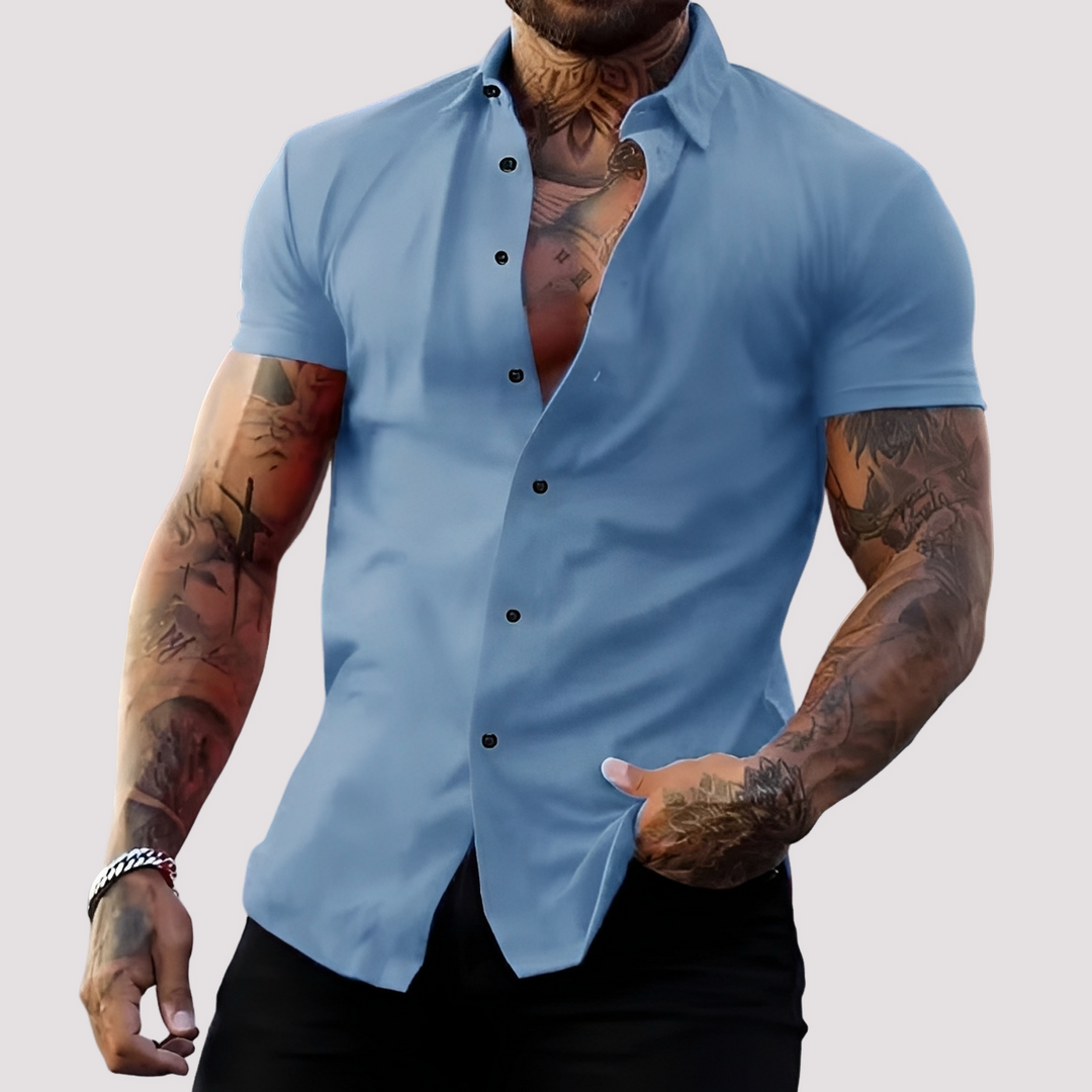 Elegancka męska koszula z krótkim rękawem, slim-fit, doskonała do stylizacji casual i półformalnych.