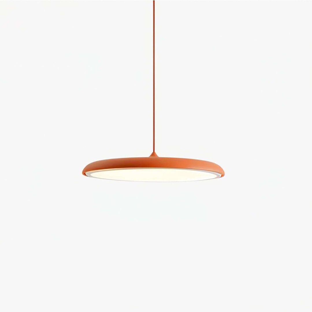 Lampa wisząca LED na długim kablu. Minimalistyczne oświetlenie do wysokich pomieszczeń.