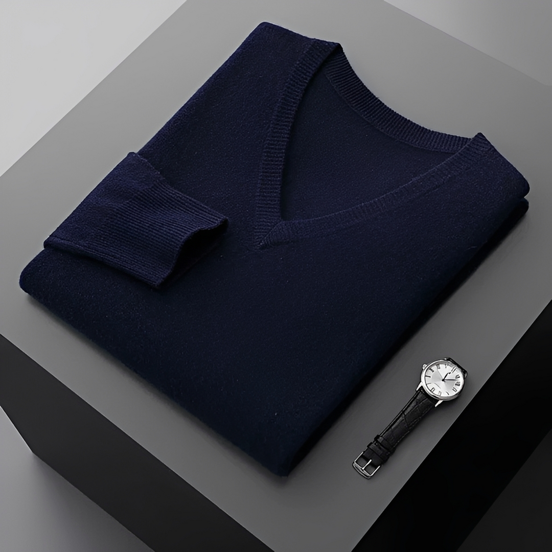 Klasyczny męski sweter v-neck, elegancki, idealny na chłodne miesiące i co dzień.