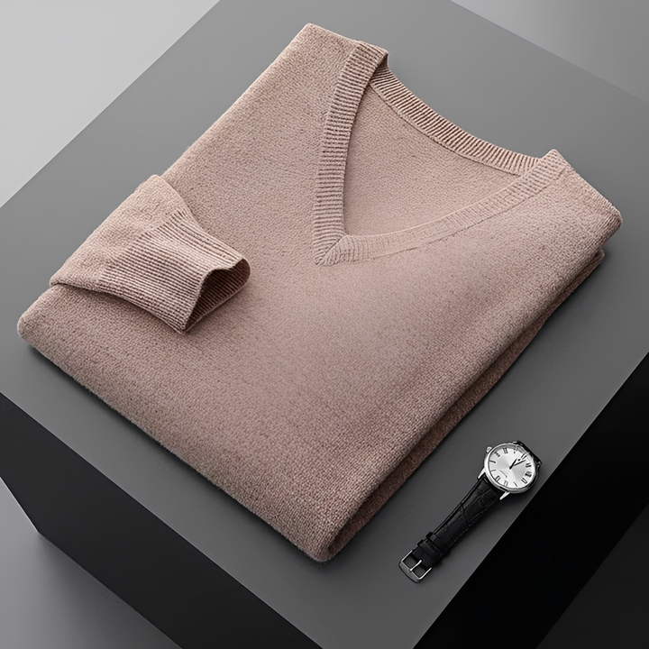Wygodny męski sweter v-neck, doskonały na zimę, klasyczny fason i komfort.
