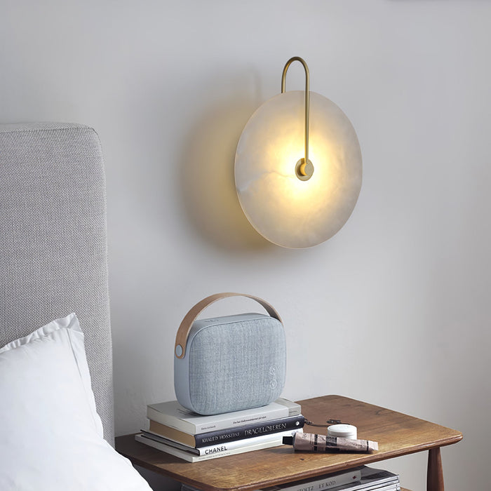 Oświetlenie LED z alabastru, lampa ścienna idealna do sypialni, zapewnia relaks.
