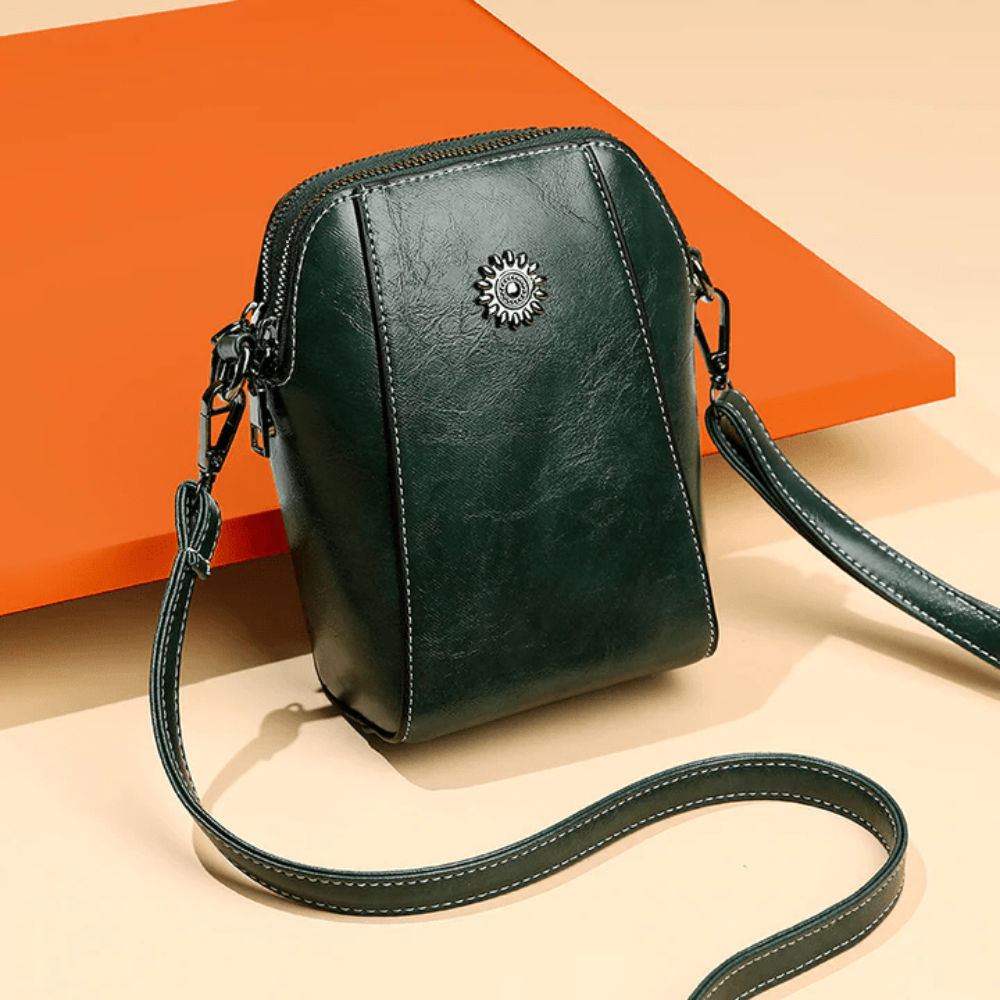Kompaktowa mini torebka damska na ramię, elegancka i praktyczna, must-have każdej kobiety.