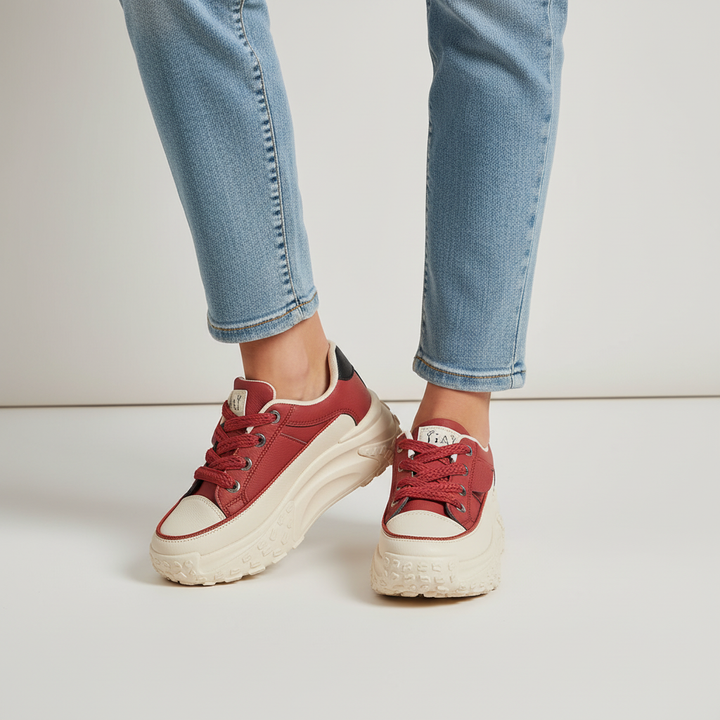 Damskie sneakersy Betty: sportowe, komfortowe, z ortopedycznym wsparciem i antypoślizgową podeszwą na jesień/zimę.