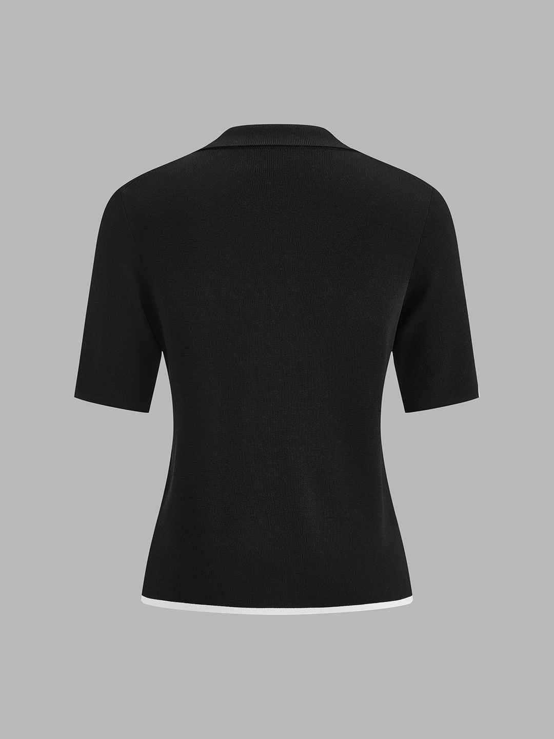 Elegancki casualowy top polo damski z lamówką, doskonały na co dzień i do biura.