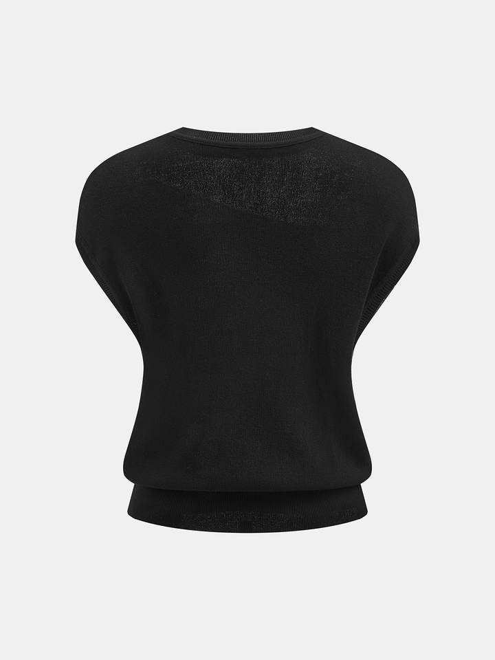Elegancki, czarny sweter damski z asymetrycznym, przezroczystym detalem na ramieniu. Modny i zmysłowy fason.