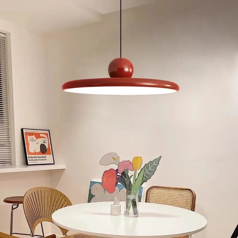 Energooszczędny żyrandol LED, lampa wisząca Bauhaus. Nowoczesne oświetlenie sufitowe do salonu, jadalni.