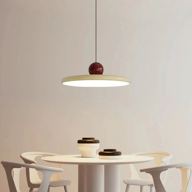 Nowoczesne oświetlenie LED, lampa wisząca Bauhaus. Energooszczędny żyrandol sufitowy do salonu, domu.