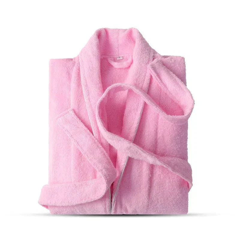 Elegancki szlafrok damski z paskiem, dostępny w bieli, różu, niebieskim. Luksusowy komfort domowy.