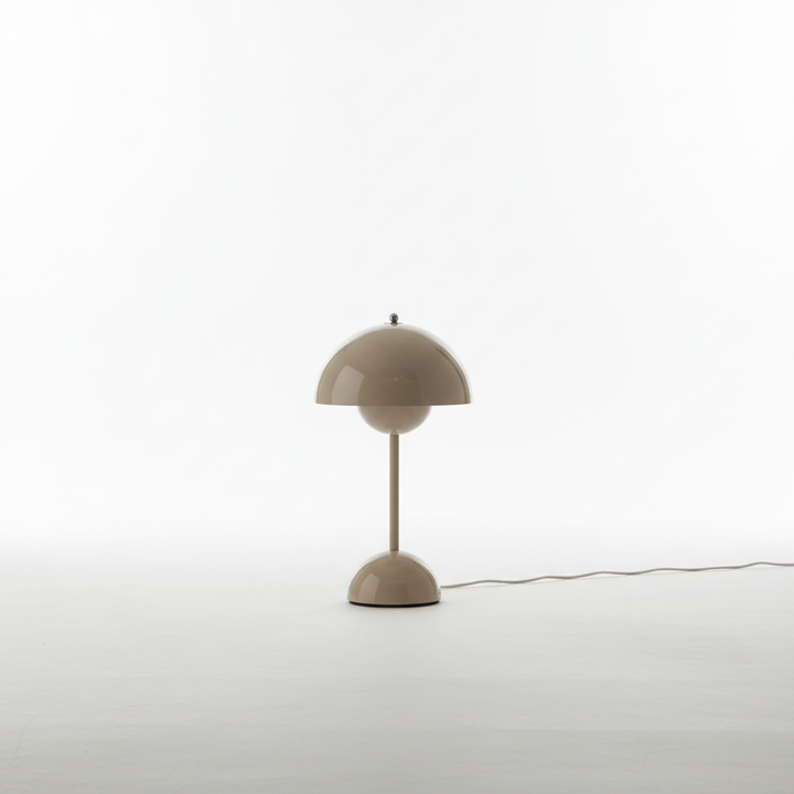 Lampka biurkowa LED MoodSphere z dotykowym ściemniaczem, idealna do pracy i relaksu.