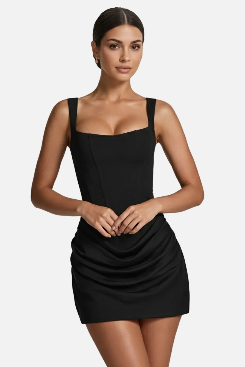 Nowoczesna damska mini sukienka wieczorowa. Elegancka krótka sukienka na imprezę, modny fason.