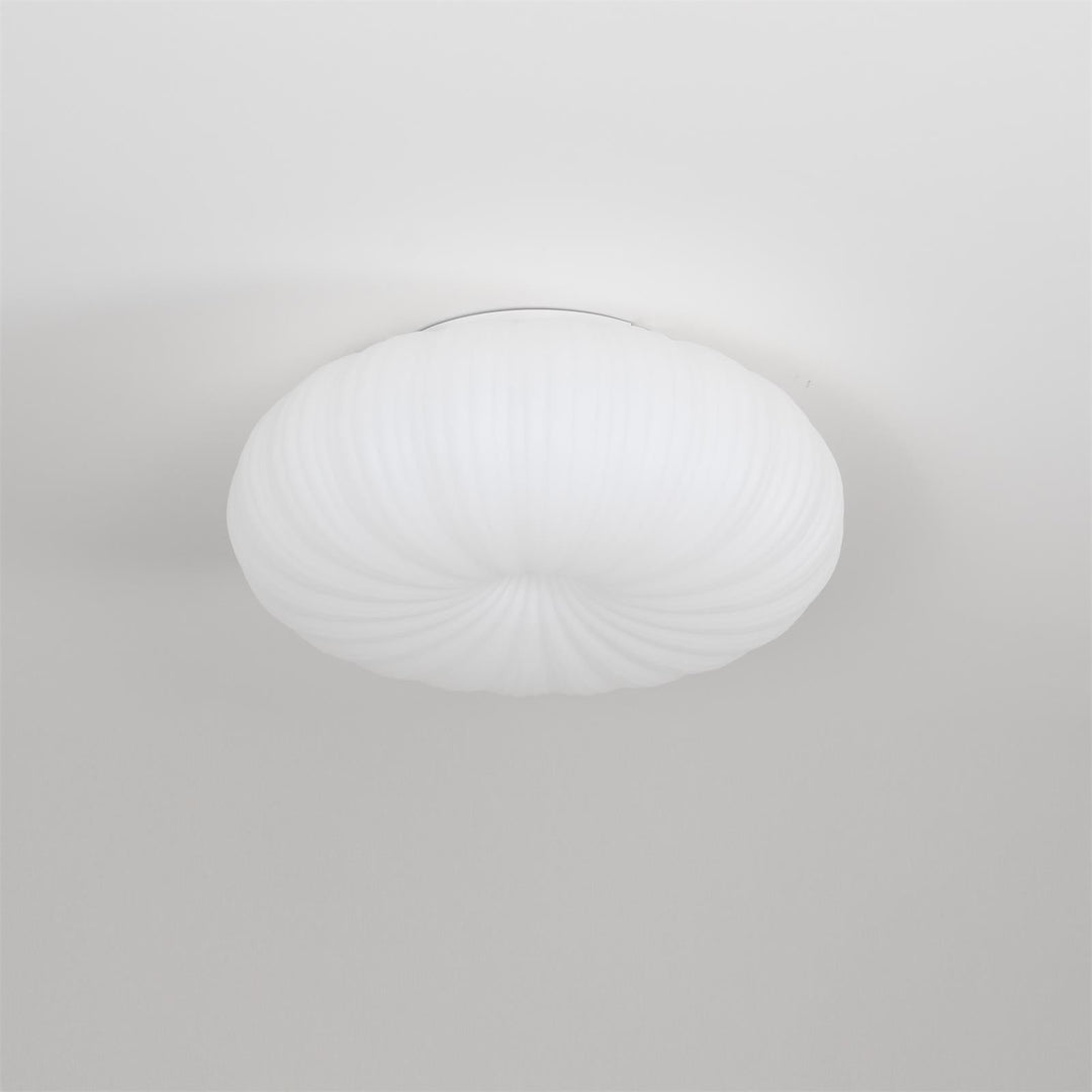 Praktyczna lampa sufitowa LED ze ściemniaczem i pilotem do komfortu.