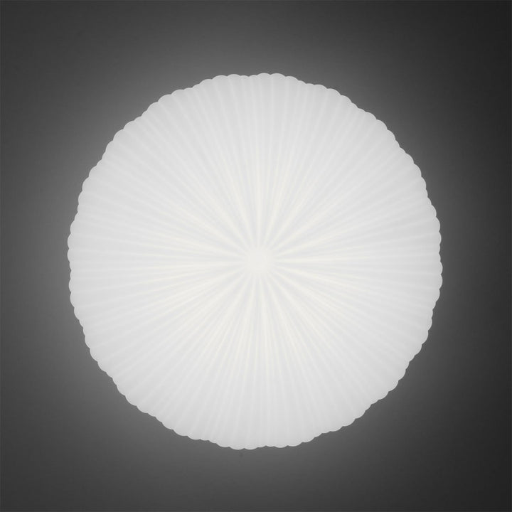 Energooszczędna lampa sufitowa LED, pilot, idealna do każdego pomieszczenia.