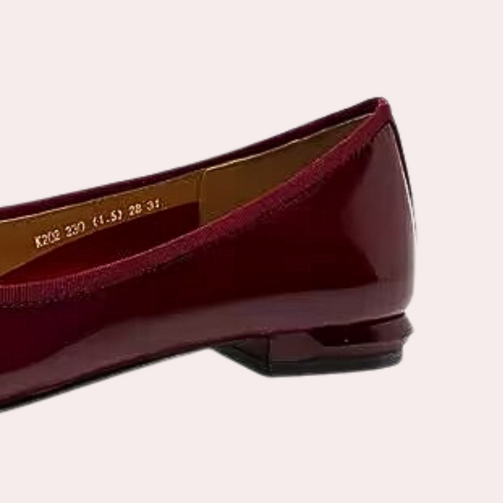 Wiosenne baleriny damskie, płaskie buty, wygodne i eleganckie obuwie na co dzień.