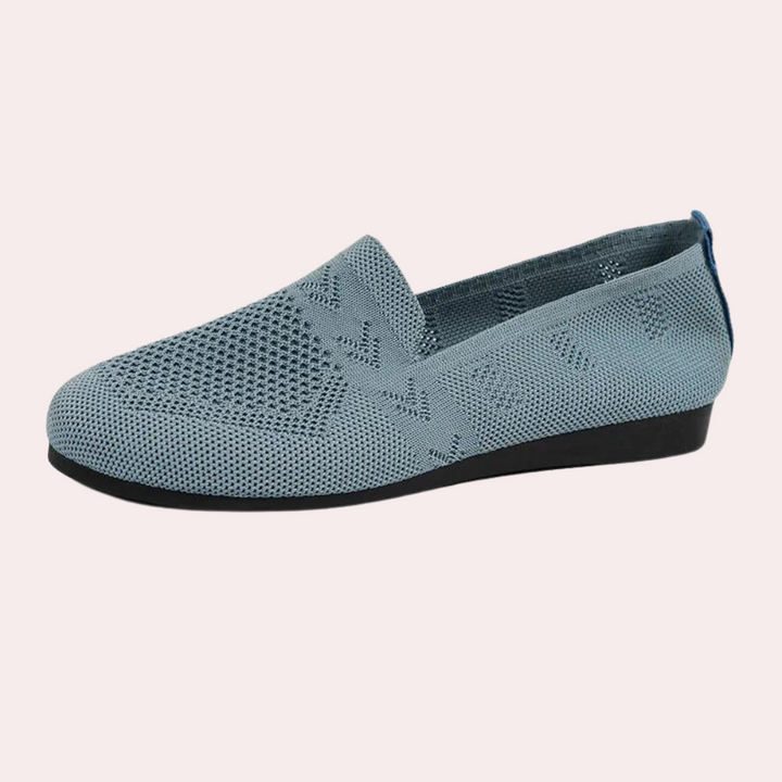 Lekkie damskie buty sneakersy. Modne i przewiewne, zapewniające komfort na co dzień.