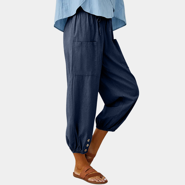 Eleganckie i wygodne damskie spodnie z szerokimi nogawkami. Stylowy wybór na co dzień i do pracy, nowoczesny outfit.