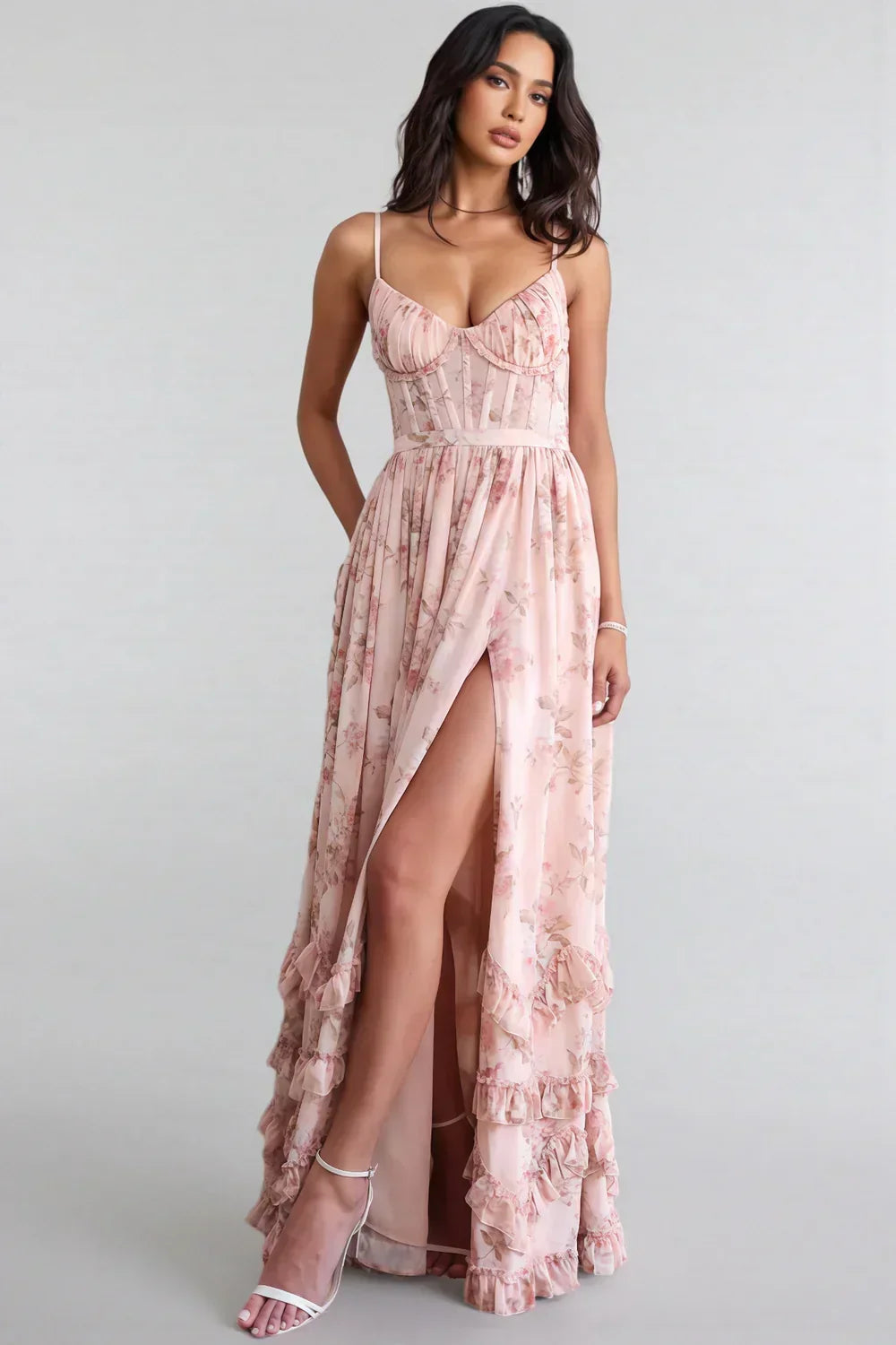 Zwiewna kwiecista sukienka maxi z rozcięciem, letnia i elegancka, na przyjęcia. Wygodna długa.