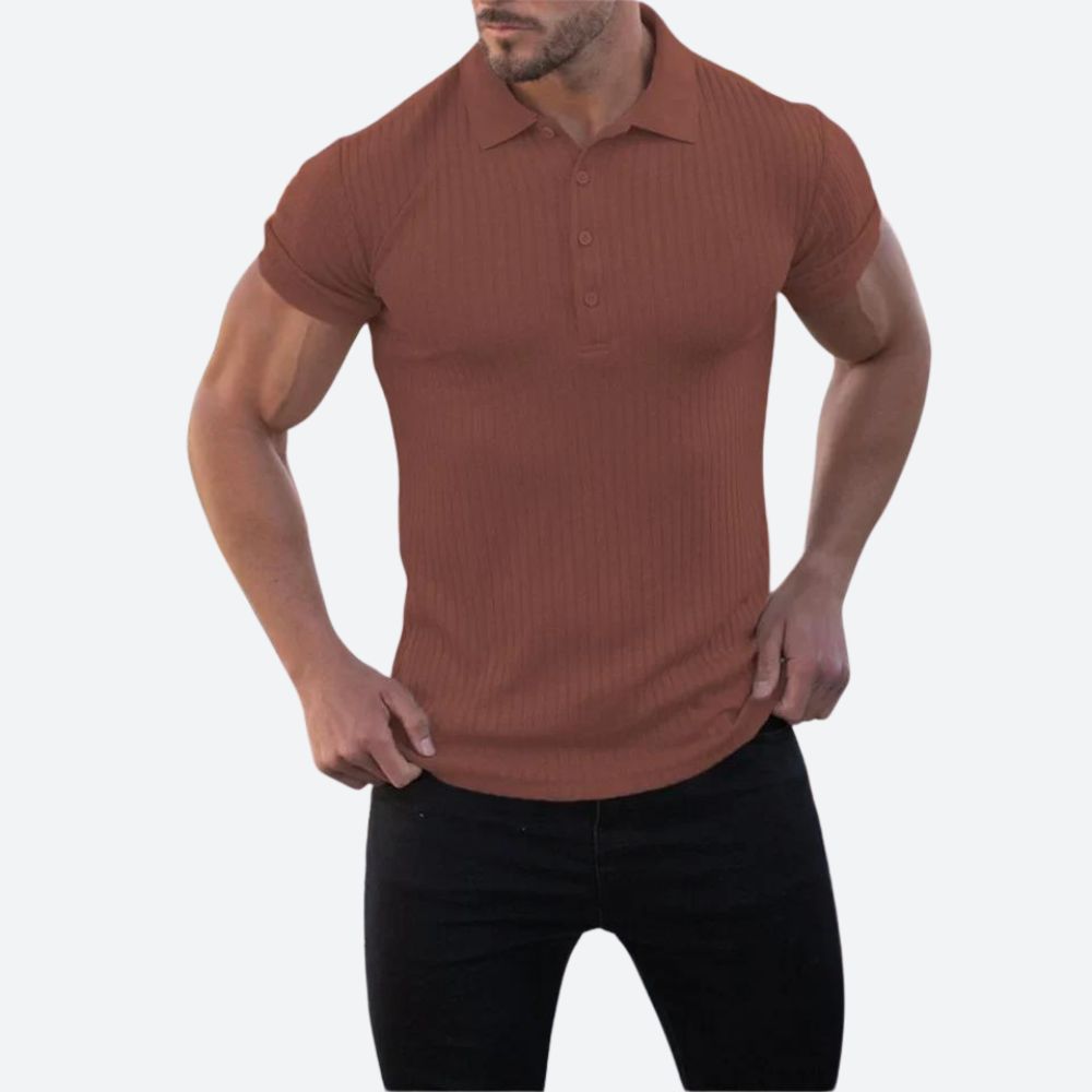 Uniwersalna męska koszulka polo. Krótki rękaw, łączy elegancję z casualowym komfortem na lato.