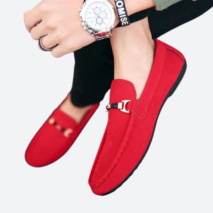 Lekkie męskie klapki slip-on, bardzo wygodne. Casualowe obuwie, zapewniające maksymalny komfort i styl na lato.