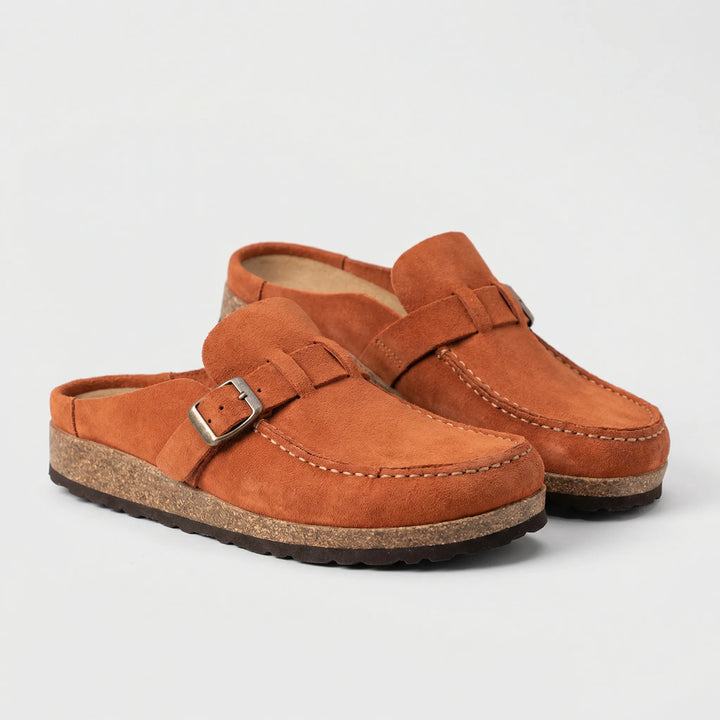 Wygodne damskie buty wsuwane, mokasyny z modnym przeszyciem. Obuwie codzienne, elegancki styl.