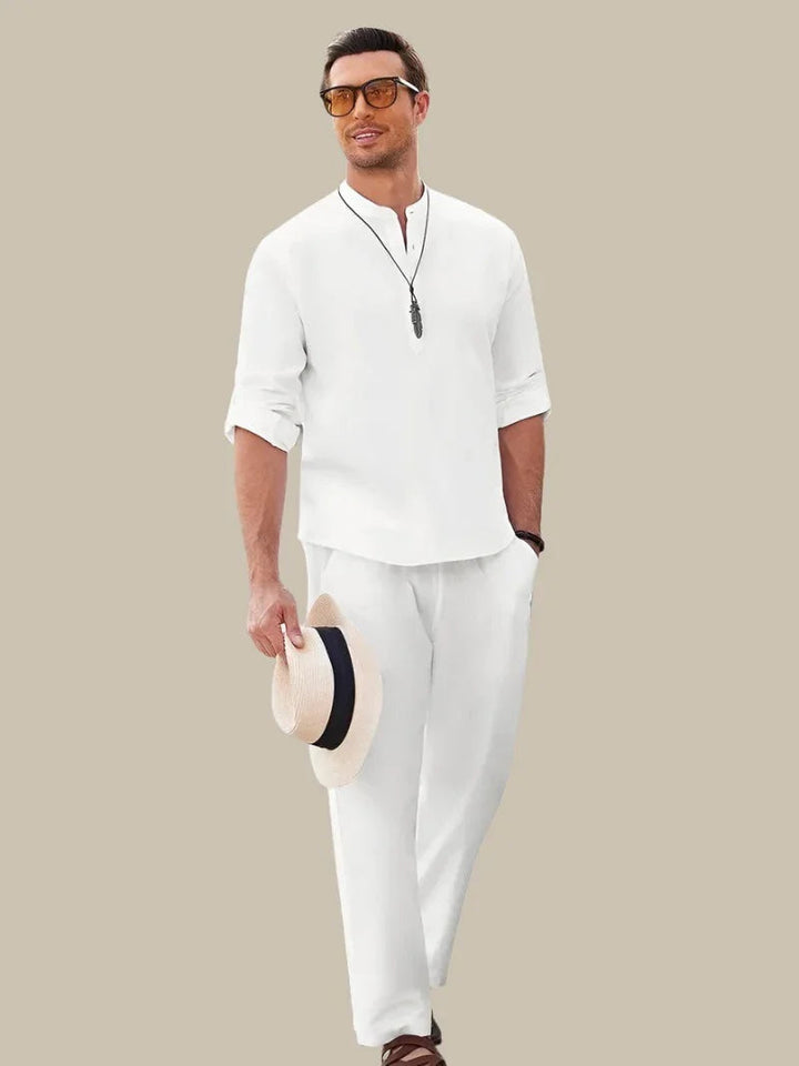 Modny męski zestaw letni: dwuczęściowy strój casual z koszulą V-neck i szortami. Komfort i styl na wiosnę/lato.