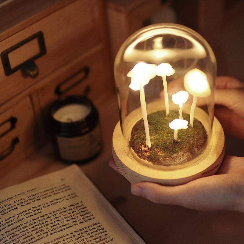 Lampa grzyb LED tworząca magiczny nastrój. Oświetlenie nastrojowe do salonu, sypialni.