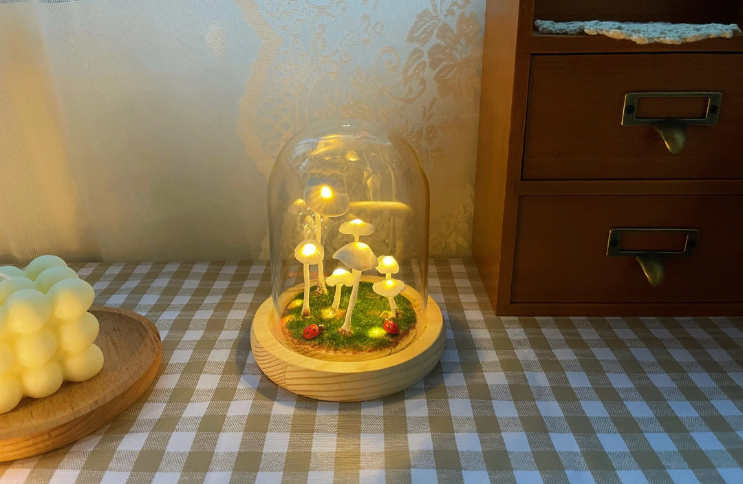 Lampa nastrojowa grzyb LED. Oświetlenie stołowe, dodające elegancji i bajkowego uroku.