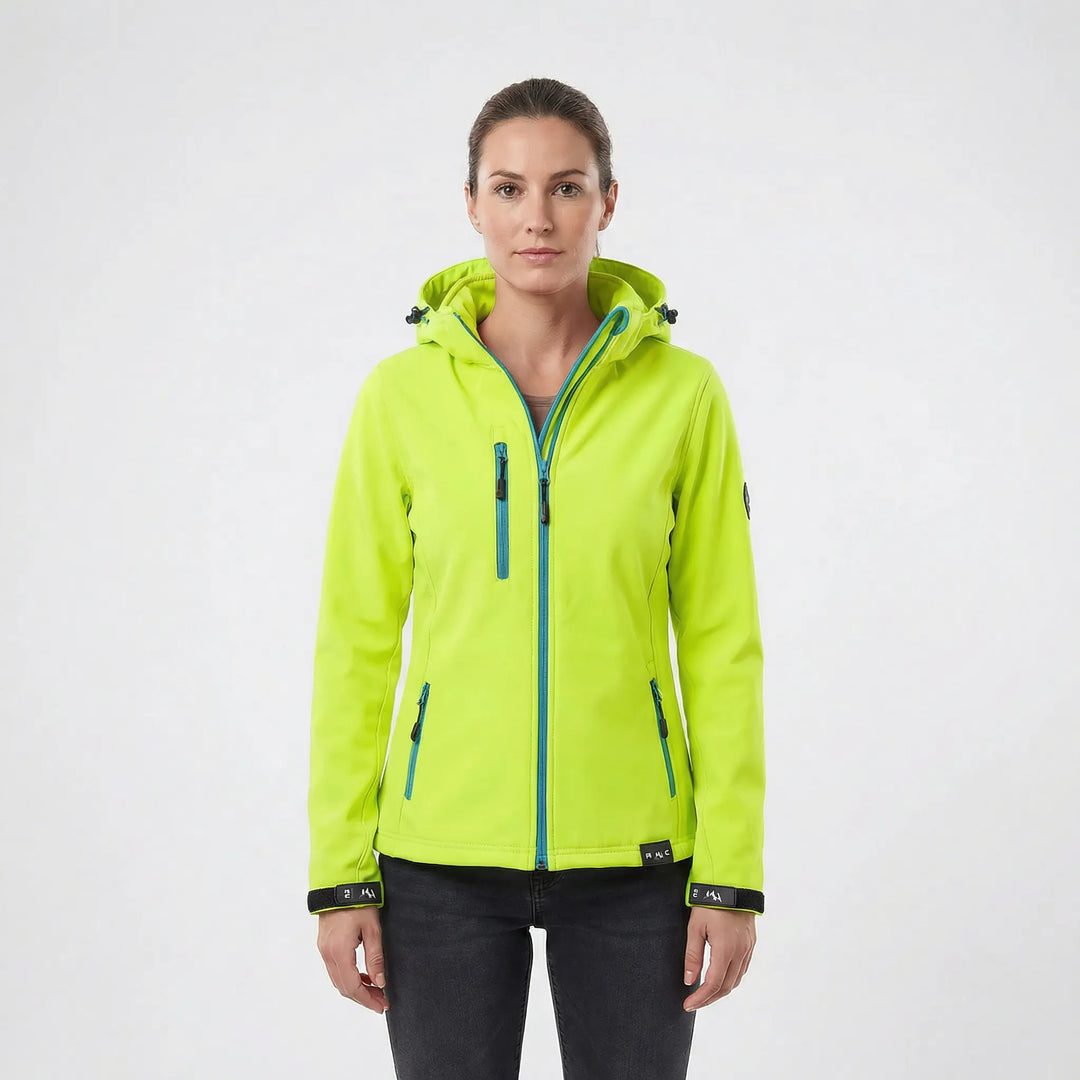 Damska kurtka softshell Maxima z kapturem, stylowa i funkcjonalna. Wytrzymała odzież outdoorowa na każdą przygodę.