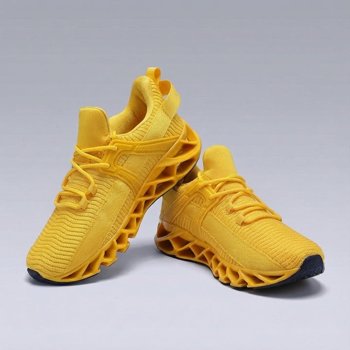 Obuwie sportowe unisex Corey z amortyzacją dla wygody i oddychającą cholewką, doskonałe na długie dni.