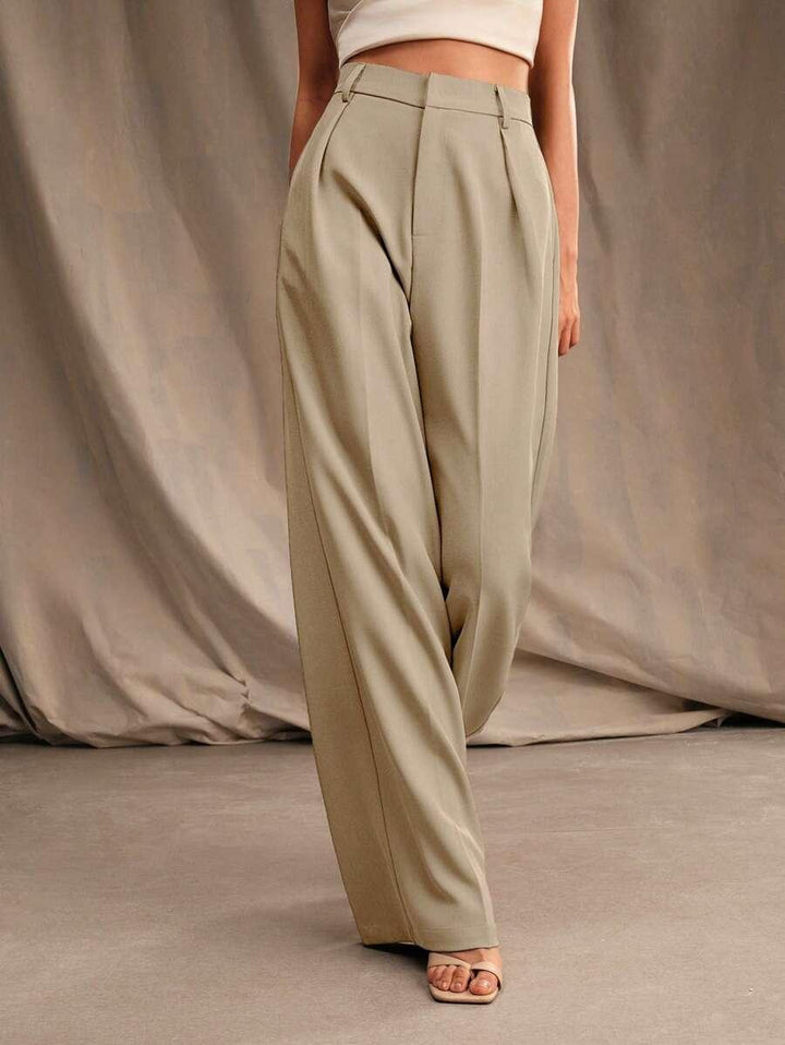 Idealne do pracy spodnie damskie. Szerokie nogawki, wysoki stan. Eleganckie i całoroczne.