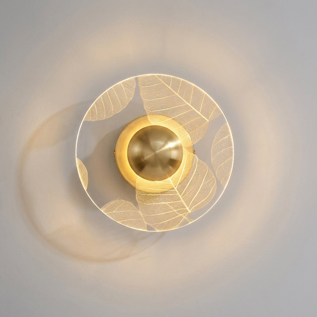 Minimalistyczna lampa ścienna LED Silvane, nowoczesny design i energooszczędne oświetlenie do salonu.