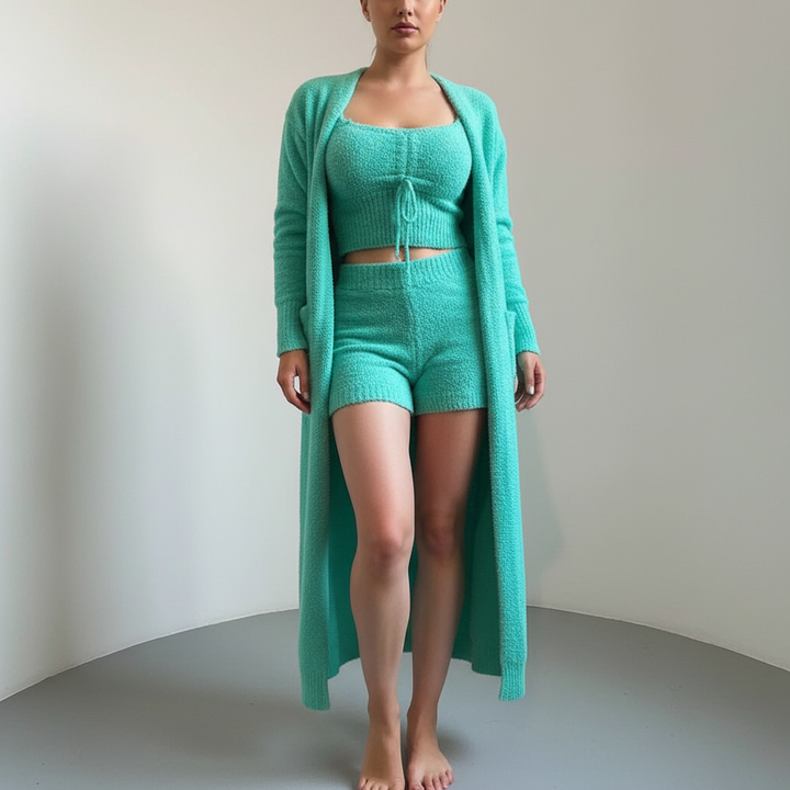 Uniwersalny damski trzyczęściowy zestaw Lucia. Komfortowy komplet loungewear na każdą porę roku.