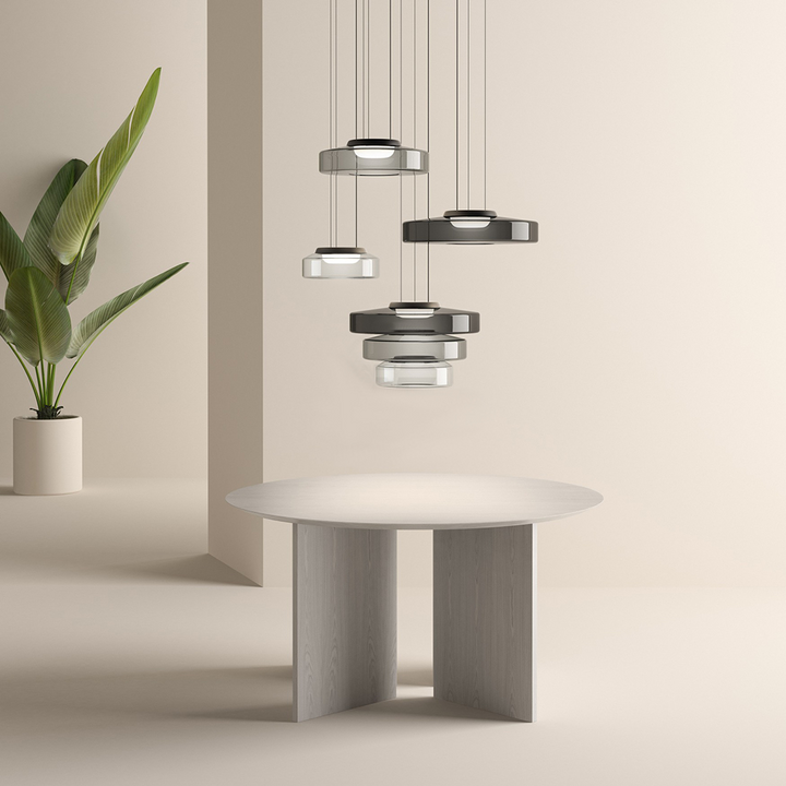 Bursztynowa lampa wisząca Bauhaus, szklana kula, designerskie oświetlenie sufitowe.