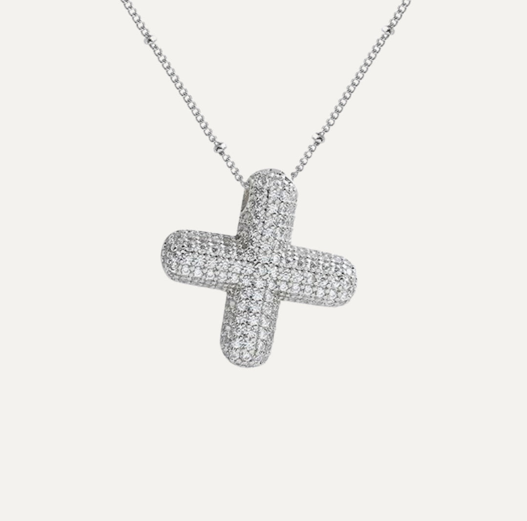 Luksusowy złoty naszyjnik z literą X, diamenty, osobisty prezent, elegancki styl.