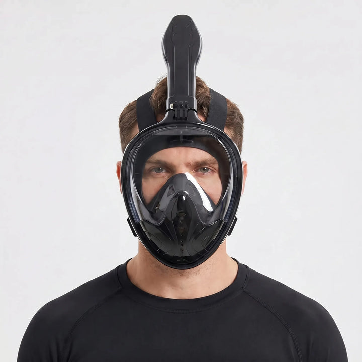 Przezroczysta maska do snorkelingu z czystym widokiem 180°, zapewnia komfort i bezpieczeństwo pod wodą.