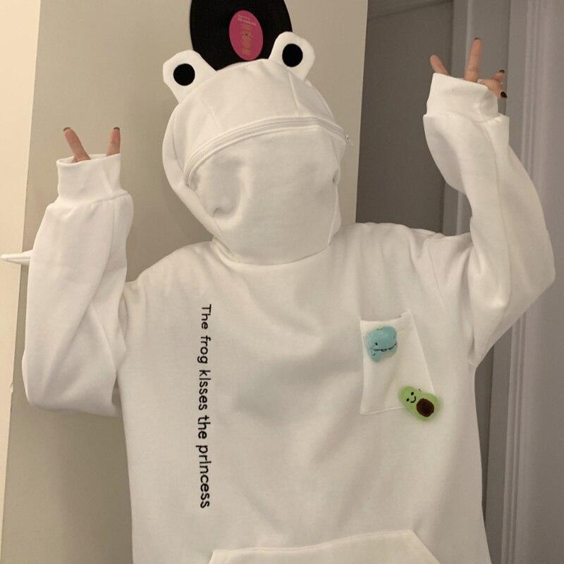 Modna bluza z kapturem w stylu ulicznym z unikalnym wzorem żaby. Sweter unisex Froggy.