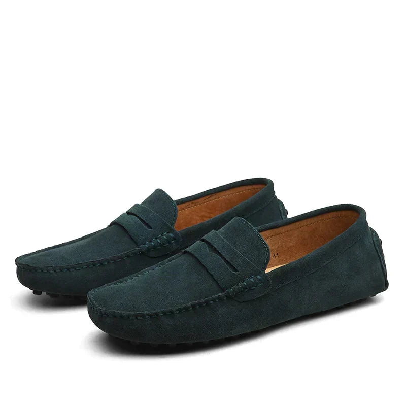 Komfortowe loafersy męskie, stylowe i uniwersalne. Doskonałe obuwie męskie do garnituru lub jeansów.
