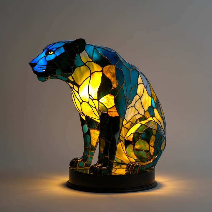 Ożyw wnętrze: lampa mozaikowa w kształcie głowy zwierzęcia, ręcznie robiona, wyjątkowy element oświetleniowy.