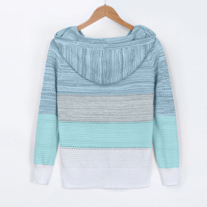 Stylowa damska bluza-sweter ombre z kapturem, płynne przejście kolorów, casualowy styl i wygoda.