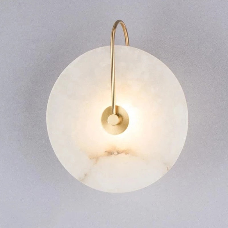 Stylowa lampa ścienna LED z naturalnym marmurem, nowoczesne oświetlenie do korytarza, biura, elegancka i trwała.