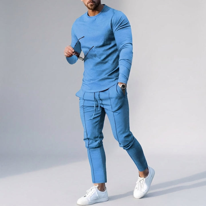 Męski dwuczęściowy dres Cody do ćwiczeń i relaksu. Wygodne joggery i bluza na siłownię lub spacery.