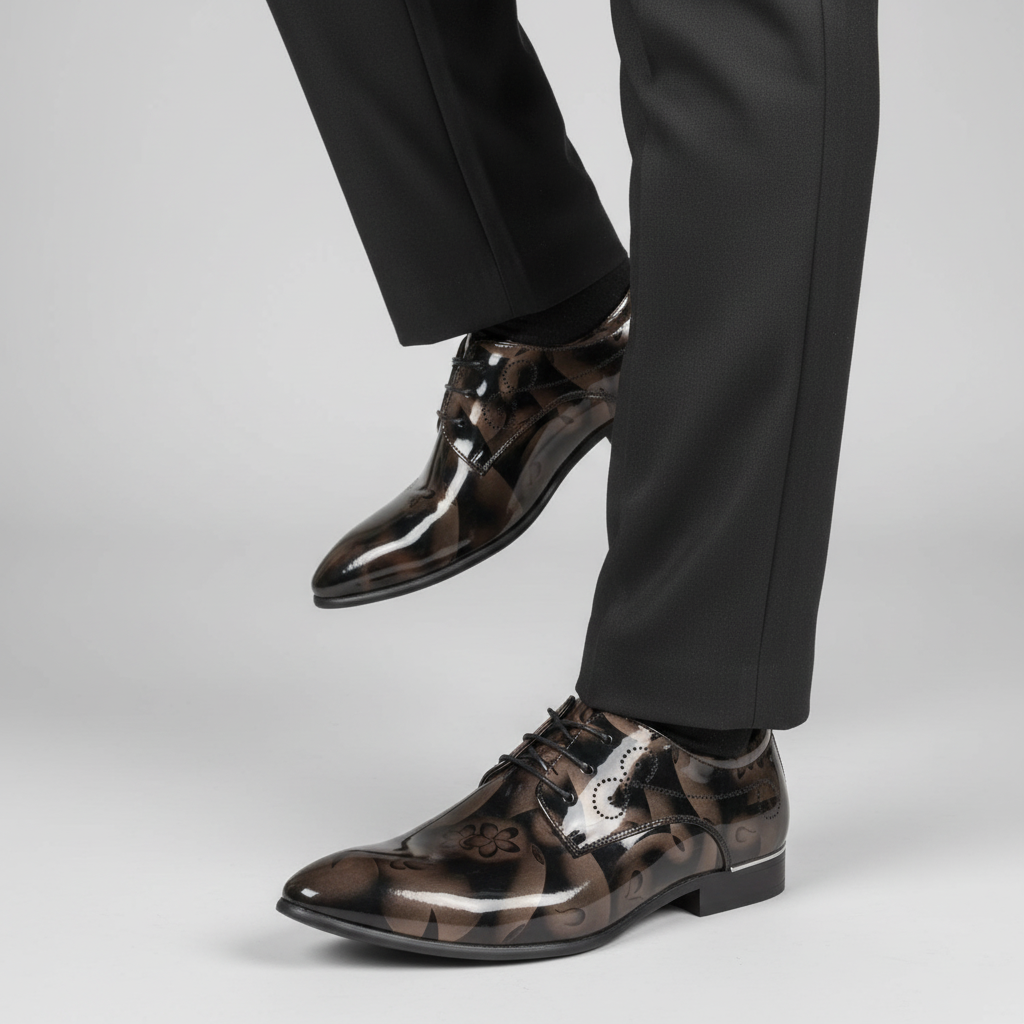 Luksusowe męskie buty Hugh z premium skóry. Eleganckie, komfortowe obuwie z wzorem, idealne do pracy i na spotkania.