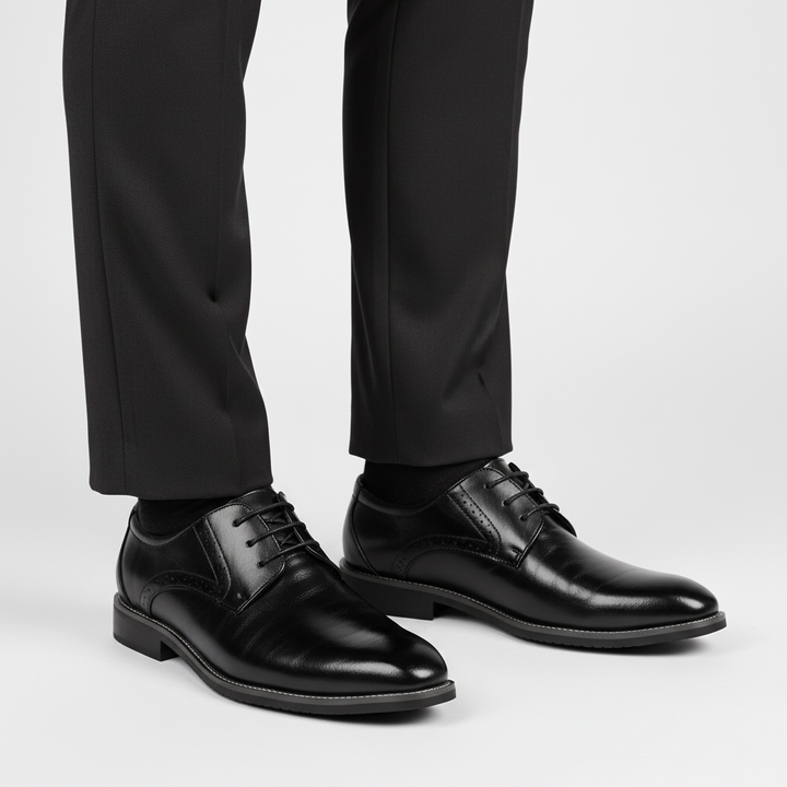 Stylowe męskie buty Adrian, eleganckie i sznurowane. Idealne na co dzień oraz do formalnych stylizacji.