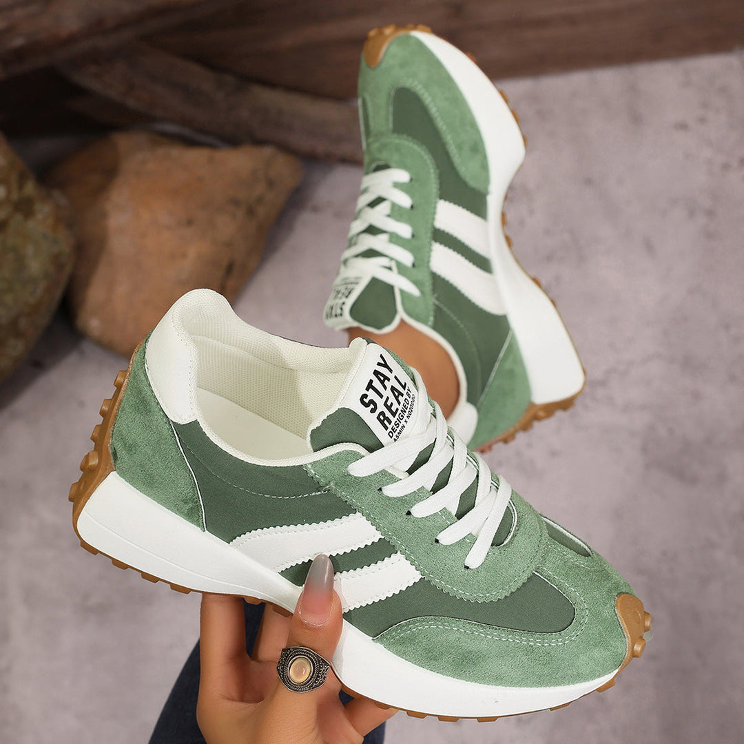 Damskie sneakersy z modnym designem i ortopedycznymi właściwościami.