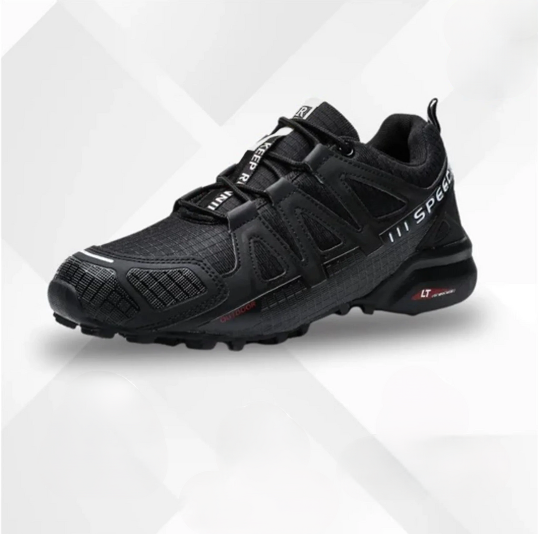 Niezawodne buty trekkingowe Elias unisex, z podeszwą gwarantującą przyczepność na nierównym terenie.