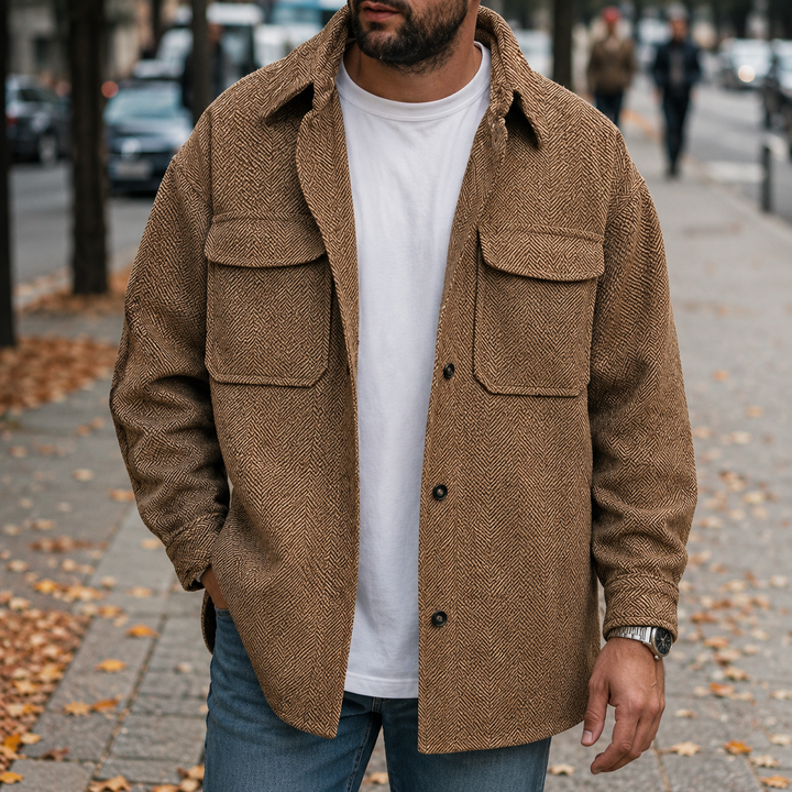 Męska overshirt z guzikami, wygodna i wszechstronna odzież, must-have na jesień.