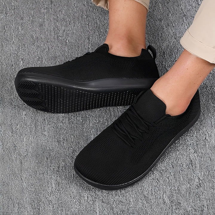 Stylowe przewiewne sneakersy damskie, modne obuwie casualowe, doskonałe do miejskich stylizacji na lato.