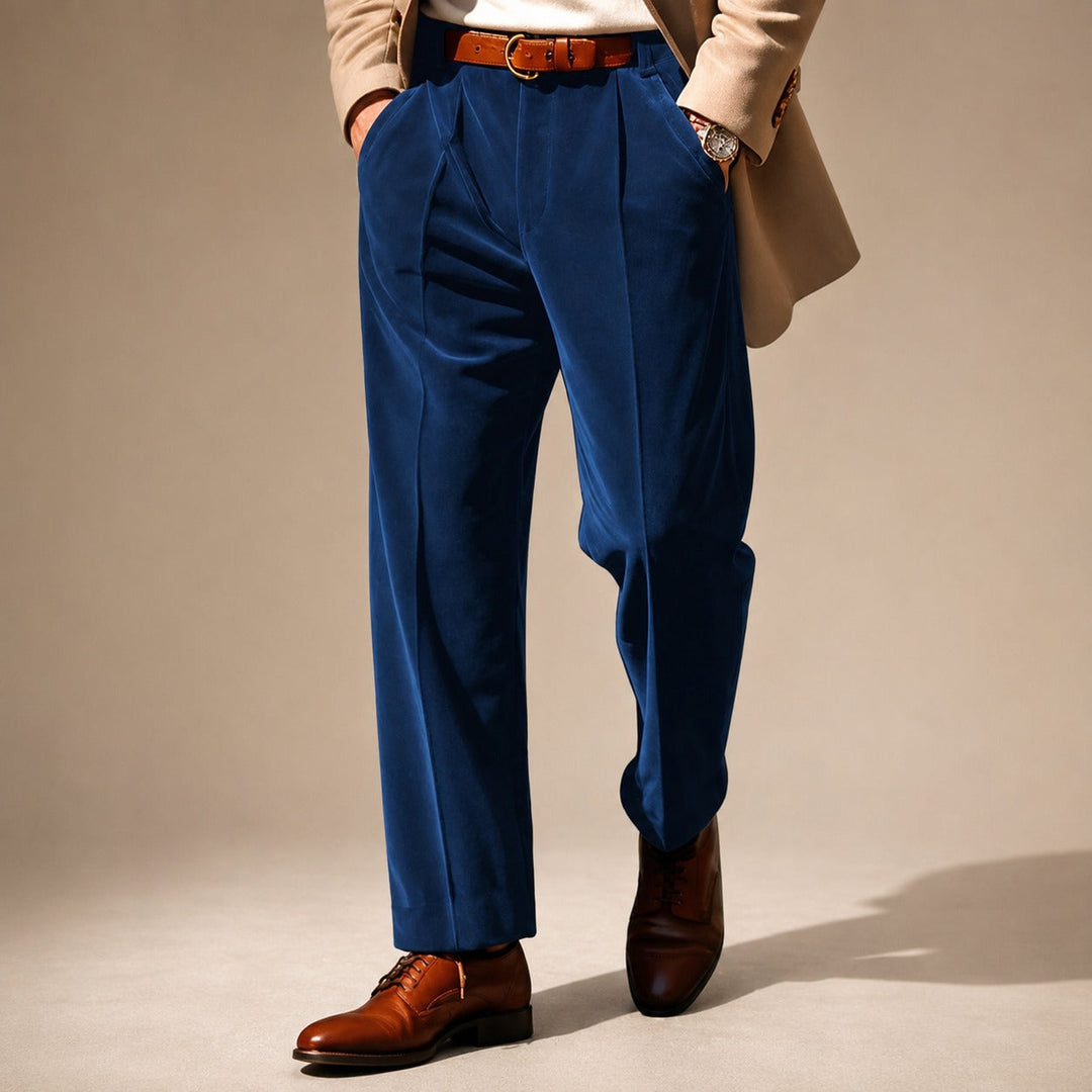 Eleganckie męskie spodnie garniturowe khaki, formalne, slim fit, idealne do pracy i na specjalne okazje.