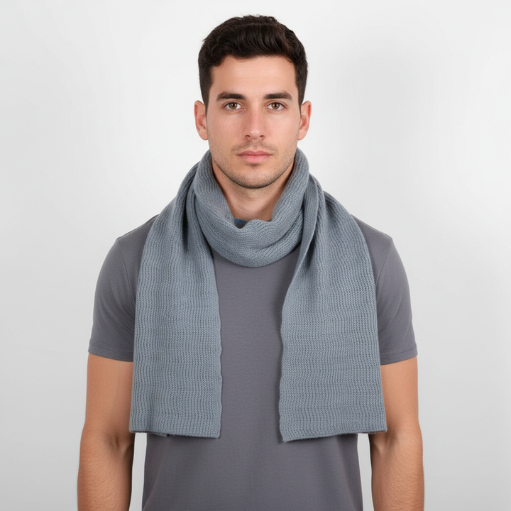 Elegancki szalik WarmWrap z kaszmiru, modny dodatek dla kobiet i mężczyzn na chłodne dni.