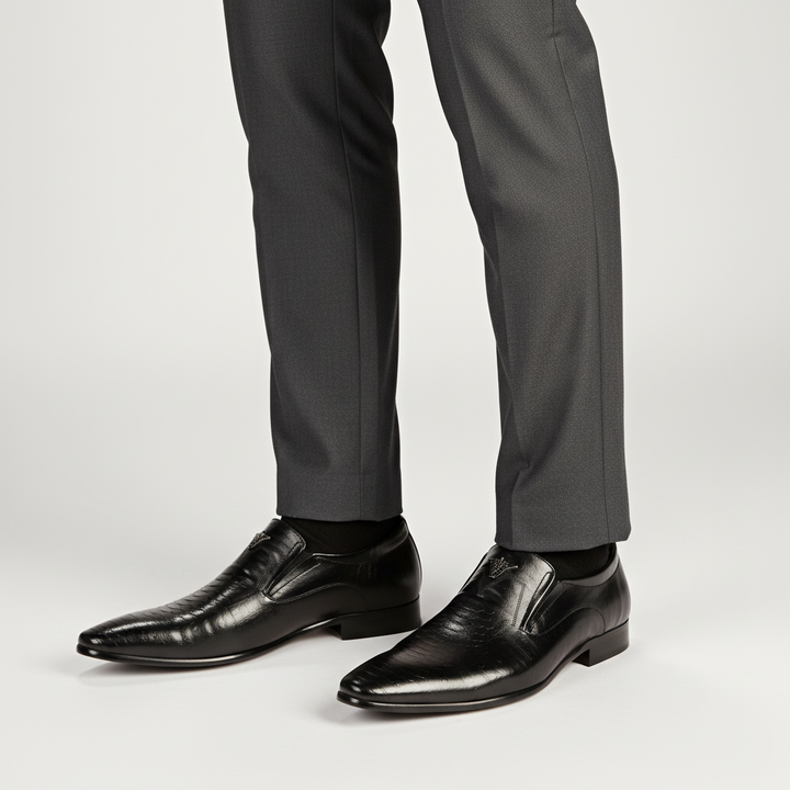 Ricardo, klasyczne czarne buty męskie. Formalne i eleganckie, zapewniające wygodę przez cały dzień.